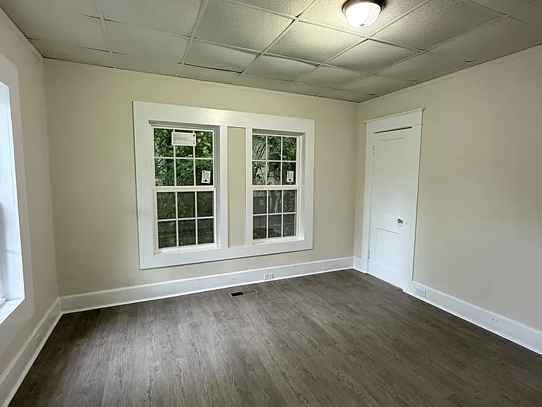 513 Oak Pl — Photo 7