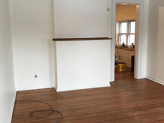 2nd image of 266 Yates St