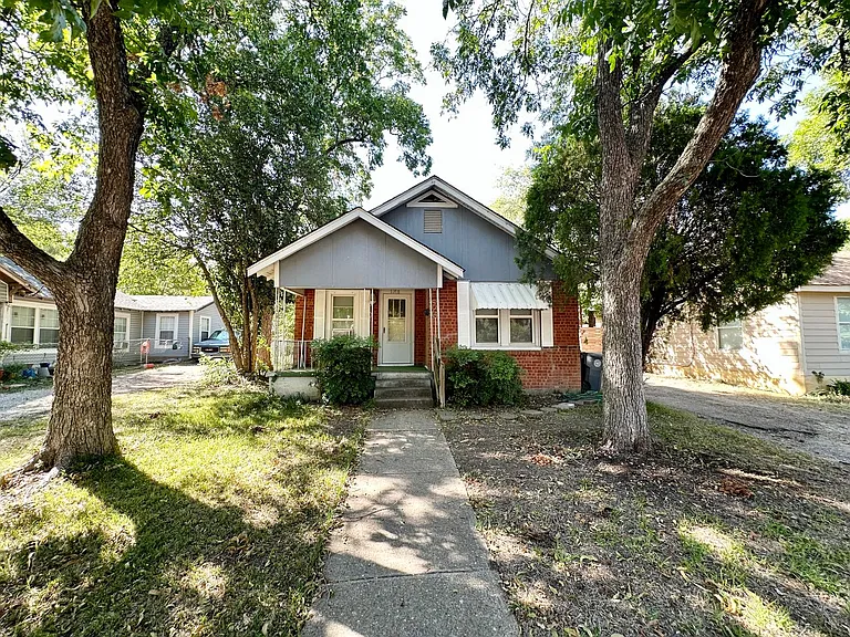 1518 Cumberland Ave — Photo 2