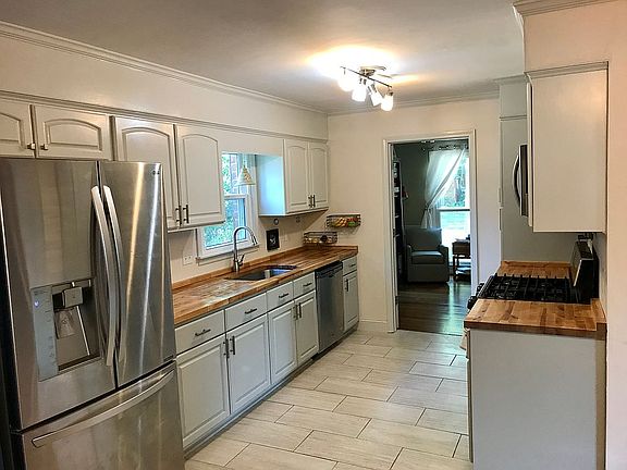 4th image of 2715 Tangbourne Dr