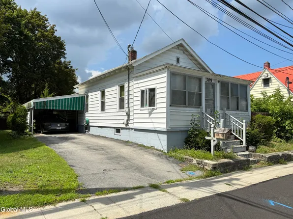 305 Bay Road, Queensbury, NY 12804