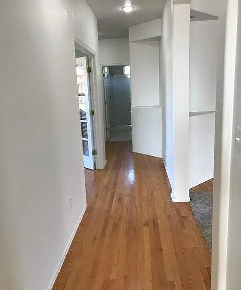 15310 Ridgefield Ln — Photo 3