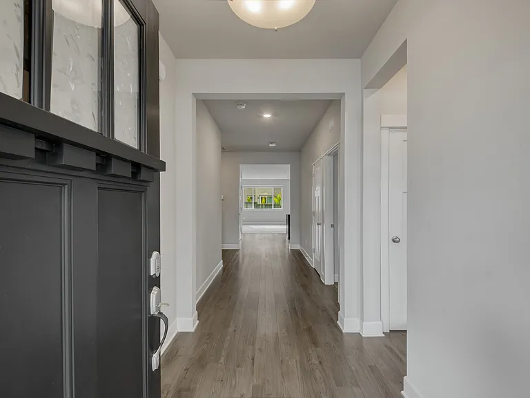 5061 SE 83rd Ave — Photo 3