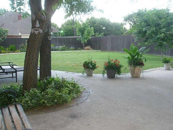 5th image of 1204 Frenchmans Dr