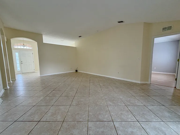 32 Forest Grove Dr — Photo 10