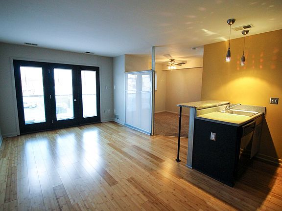5th image of 620 S Center St APT 201