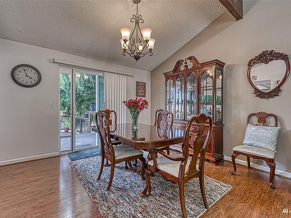 5th image of 3866 SE Conifer Park Dr
