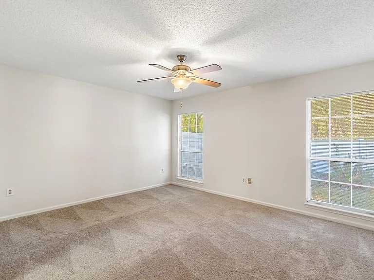 12138 Silver Saddle Dr — Photo 10