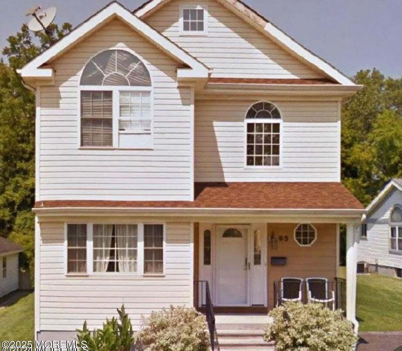 4 bed, 4.5 bath, 1842 sqft, $2,800 — Photo 1