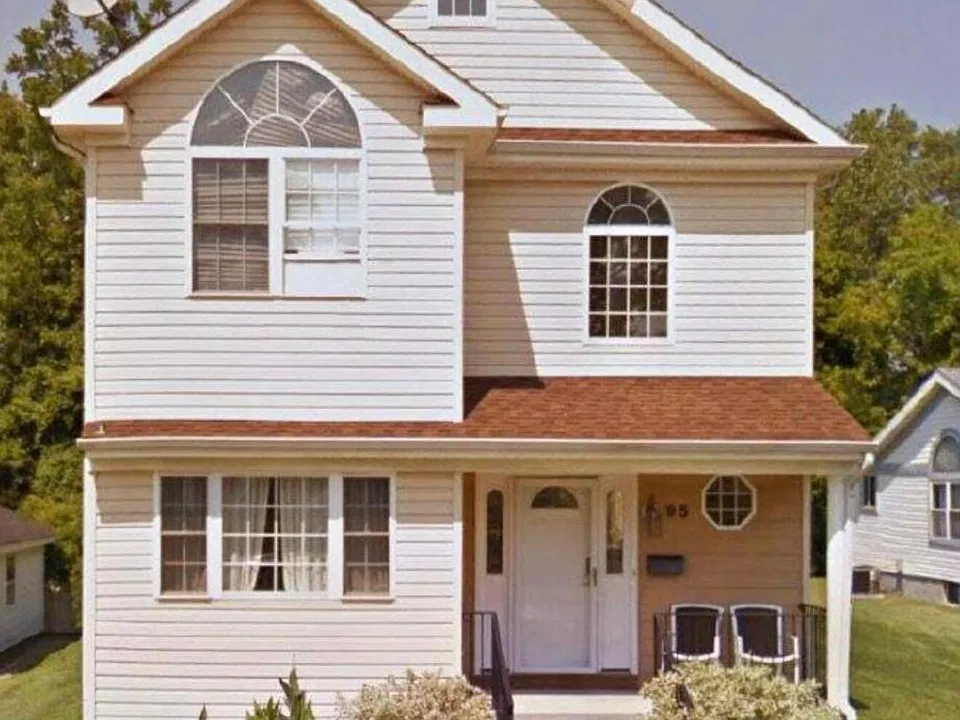 95 Poplar Ave