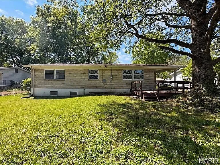 1321 Petite Dr — Photo 14