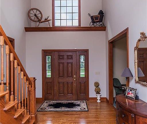 2nd image of 38999 Arbor Ct
