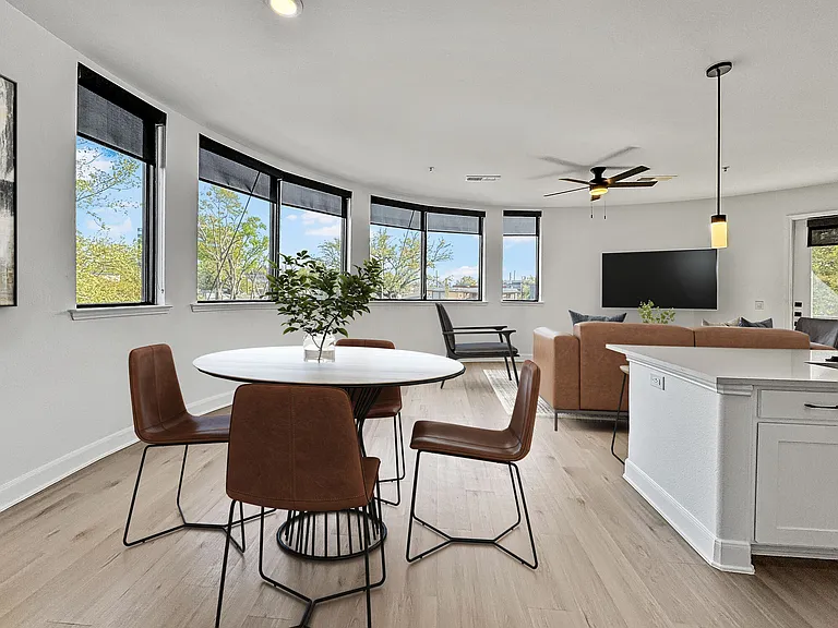 Instrata Upper Kirby — Photo 16