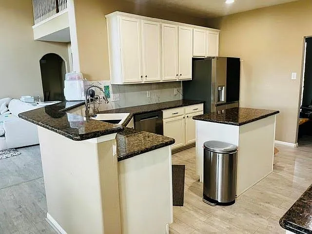 20523 Naples Terrace Ln — Photo 14