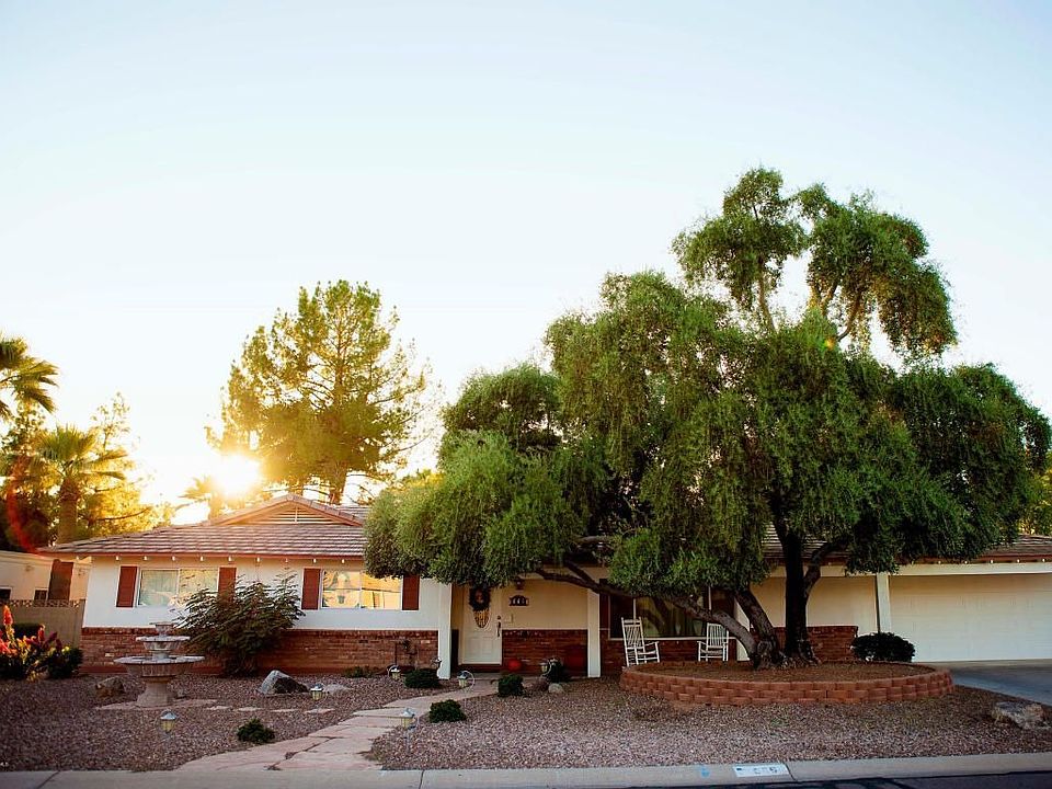 1st image of 665 Val Verde Cir W