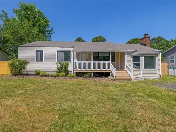 5824 Beechwalk Dr, Virginia Beach, VA 23464