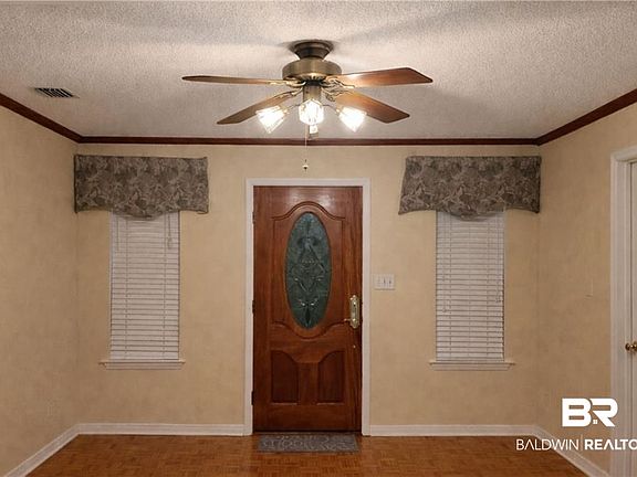 5th image of 205 Cain Ln