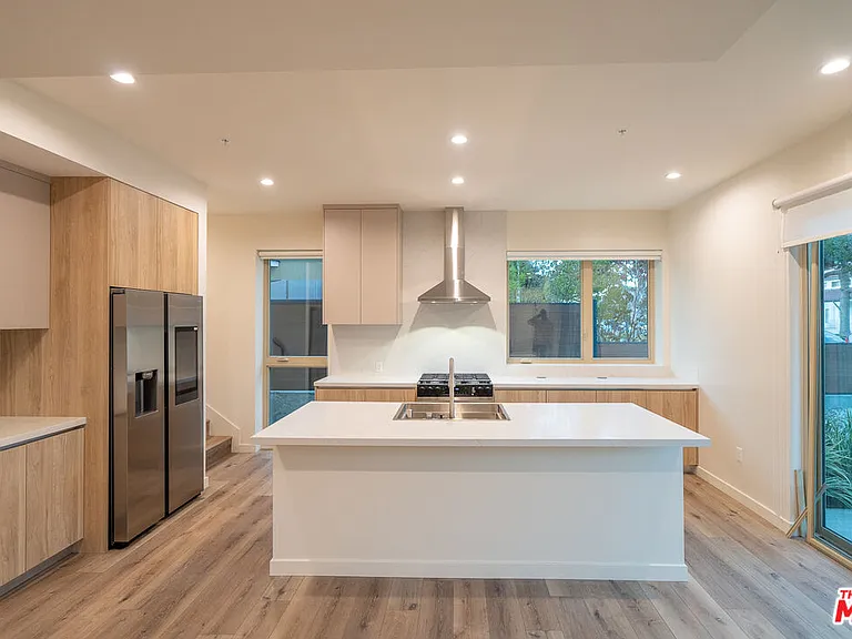 4041 Sawtelle Blvd #C — Photo 2