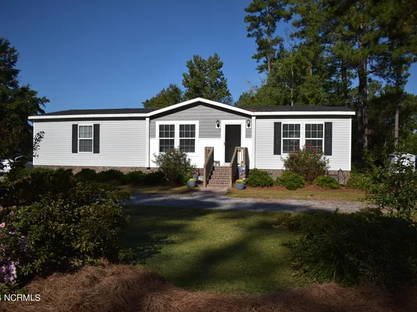 1850 Kennels Beach Road, Grantsboro, NC 28529