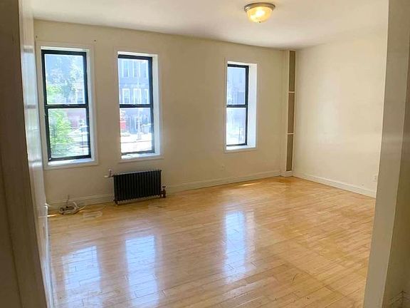 5th image of 2516 Bedford Ave #B1