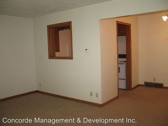 3rd image of 1900 F St APT B10