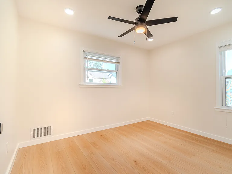 4709 Mankato Ave — Photo 7