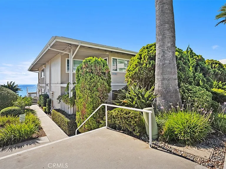 21702 Ocean Vista Dr #B — Photo 44