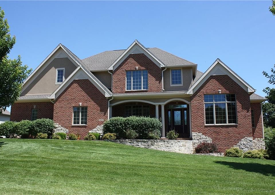 1st image of 9477 NW Cherry Glen Ln