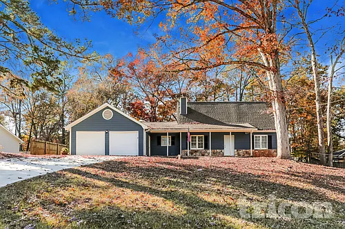 4737 Cedar Lake Dr SE Photo 1