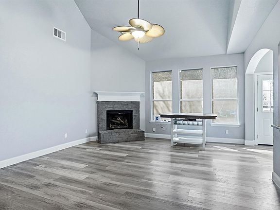 3rd image of 4430 Jamie Way