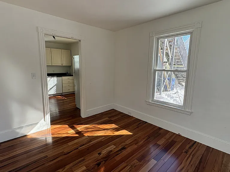 670 Main St — Photo 14