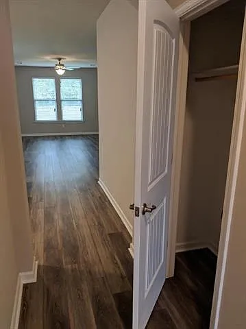 8194 Fairlane Dr — Photo 10