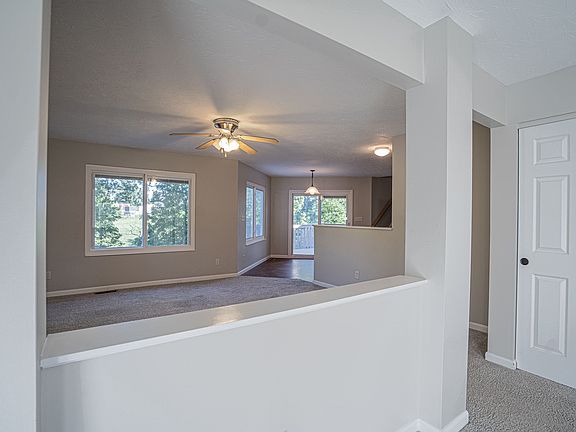 5th image of 2344 Sunflower Ct