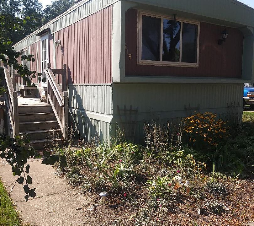 1st image of 418 Cedar Creek Dr