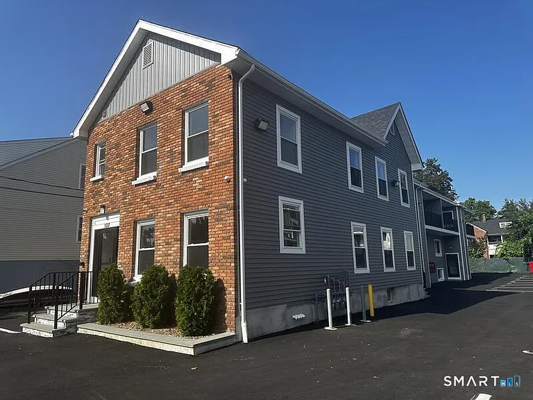 107 S Main St #2 — Photo 3
