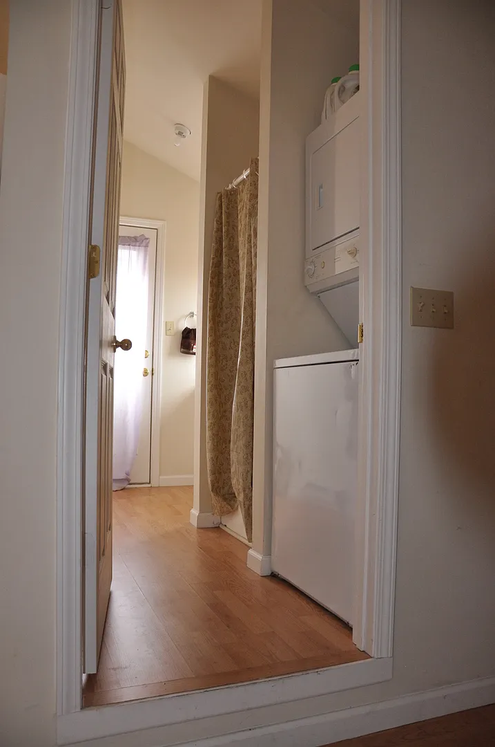 858 South Broadway - Funny Cide — Photo 4