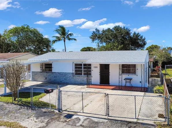 1311 SW 33rd Ter, Fort Lauderdale, FL 33312