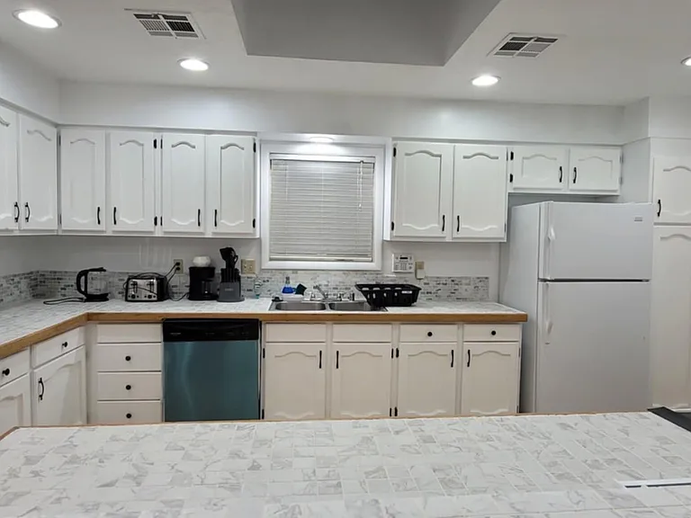 1612 Helena Dr — Photo 1