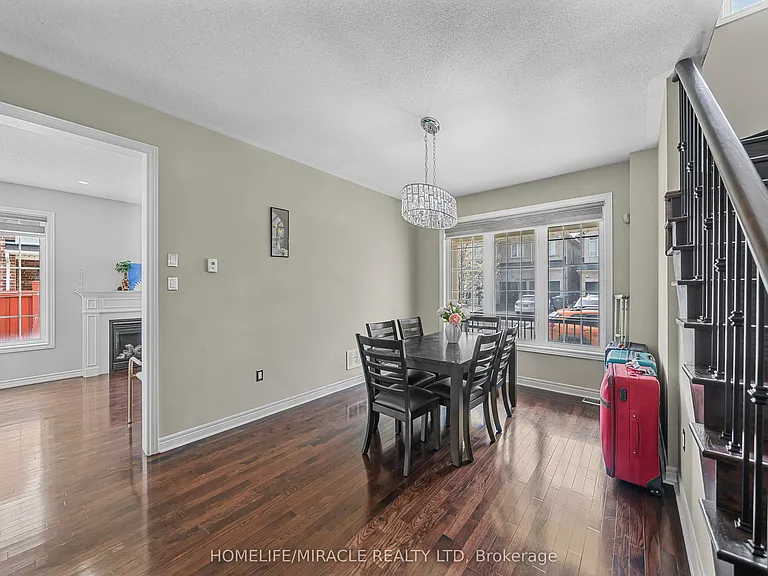 9 Berryfield Way — Photo 16