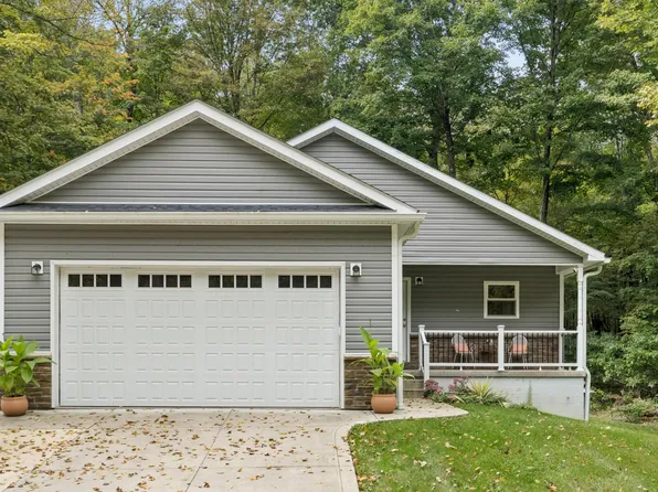 714 Crestrose Dr, Howard, OH 43028