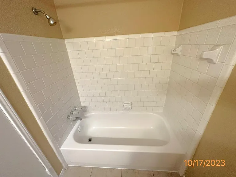 12210 Roandale Dr — Photo 14