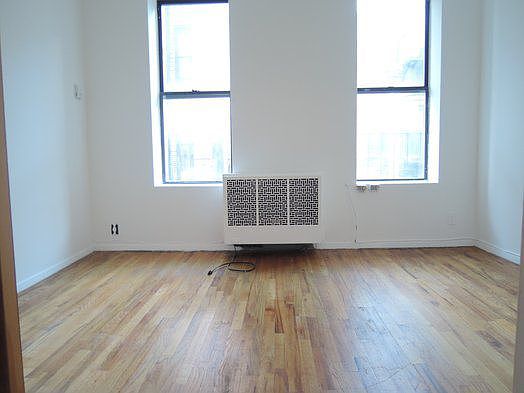 1st image of 136 Orchard St APT 4
