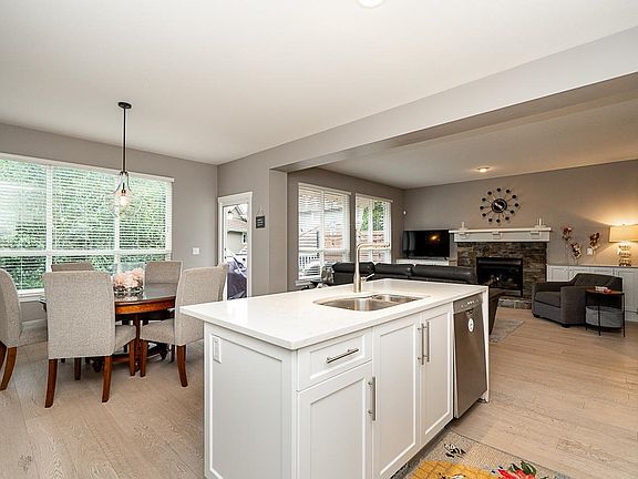 3rd image of 15288 36th Ave #72