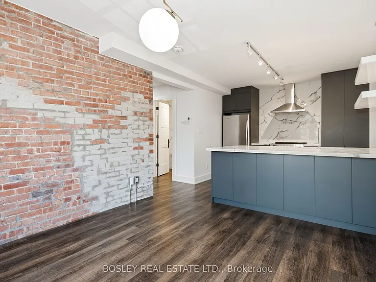 334 Gladstone Ave #2 — Photo 2