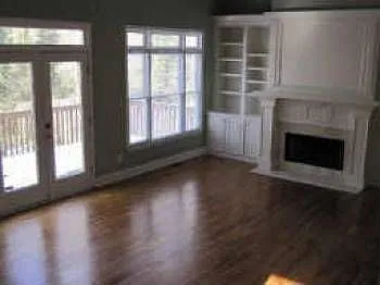 834 Hilltop Ter SE photo 1