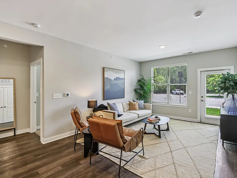 Founders Pointe Apartments — Photo 11