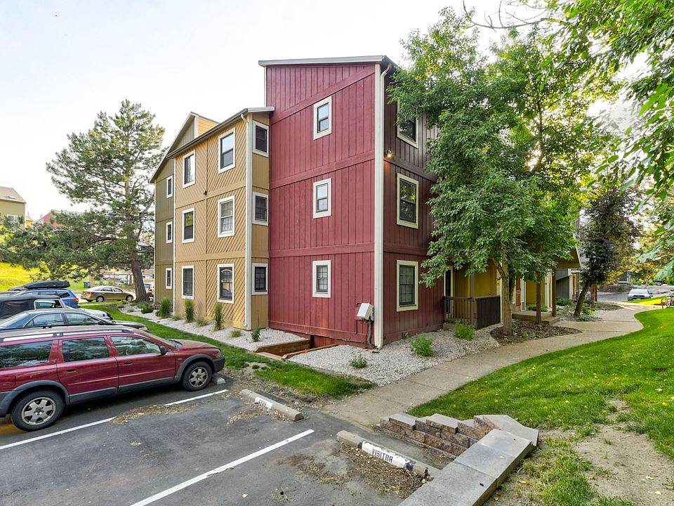 2867 Sundown Lane #105 Parking