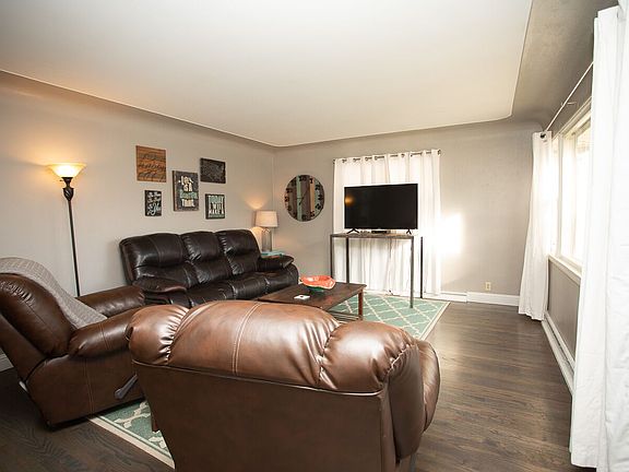2nd image of 504 S 19th St
