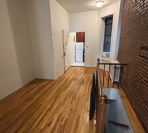 2nd image of 329 E 92nd St APT 1C