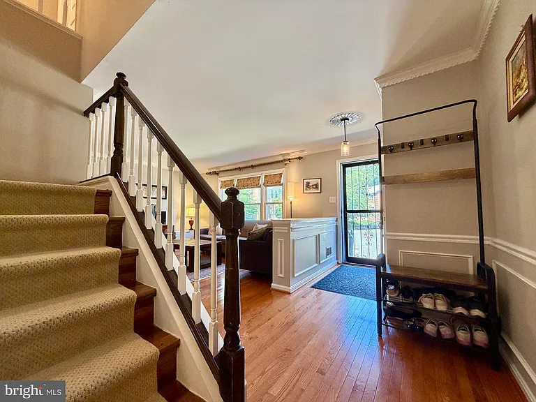 7911 Yancey Dr — Photo 5